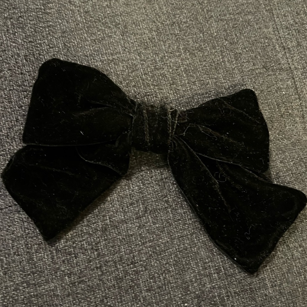 Bow clip
